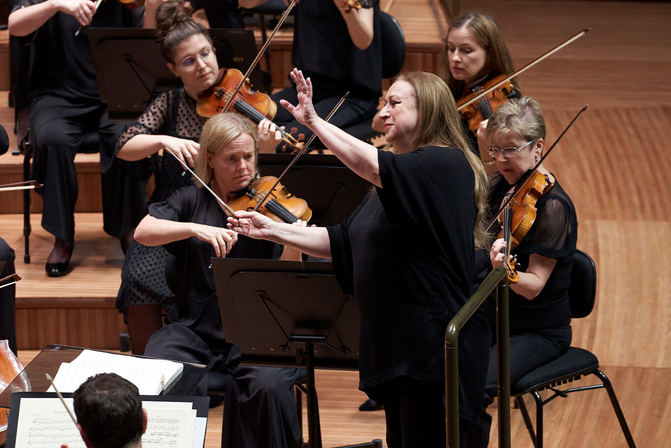 2025 Simone Young conducts Elgar and Vaughan Williams Gallery